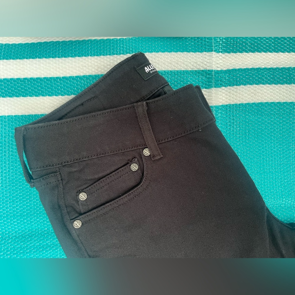 Allen B. By Allen Schwartz Black Skinny Jeans - Picture 7 of 7